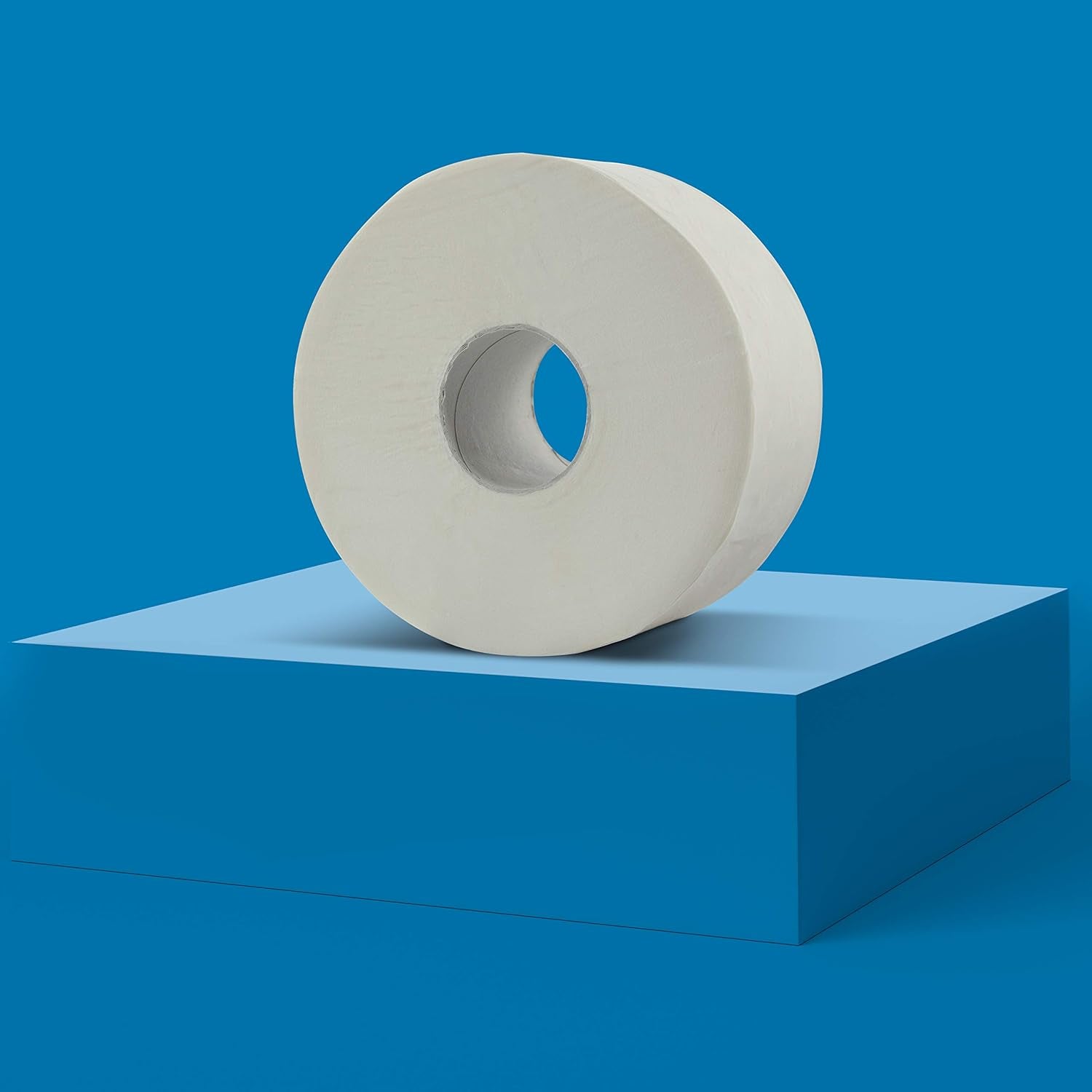 Amazoncommercial Papier toilette Mini Jumbo, non parfumé, 2 épaisseurs, 6684 pièces, 1 paquet de 12 rouleaux, 557 feuilles par rouleau, format feuille : 30,5 x 9 cm, blanc, compatible avec les distributeurs T2