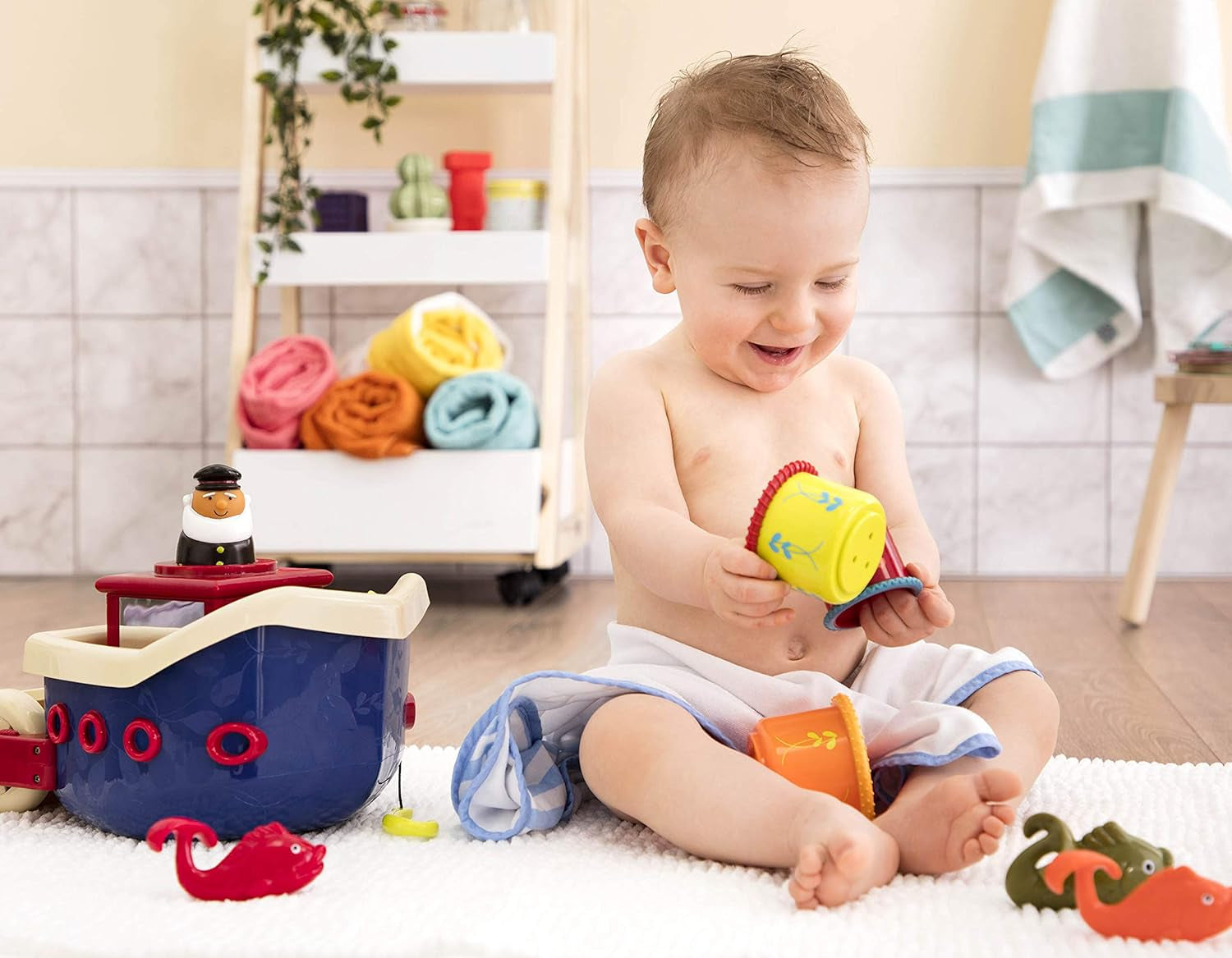 B. toys 13 pièces jouet de baignoire pour enfant avec bateau, gobelet empilable, poisson, jeu de pêche jouet pour enfant baignoire à partir de 1 an Jouets Bebe Naty Shop