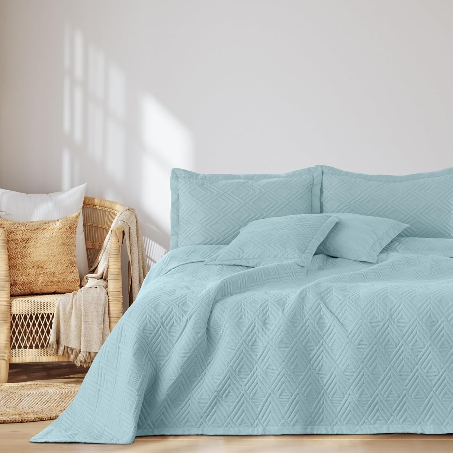 Ameliahome Couvre-lit 170X210 Cm Couvre-lit double face Matelassage par ultrasons Polyester Ophelia Vert Foncé Lits et Couvertures Besuche den AmeliaHome-Store Ophelia bleu clair 170X270 Cm