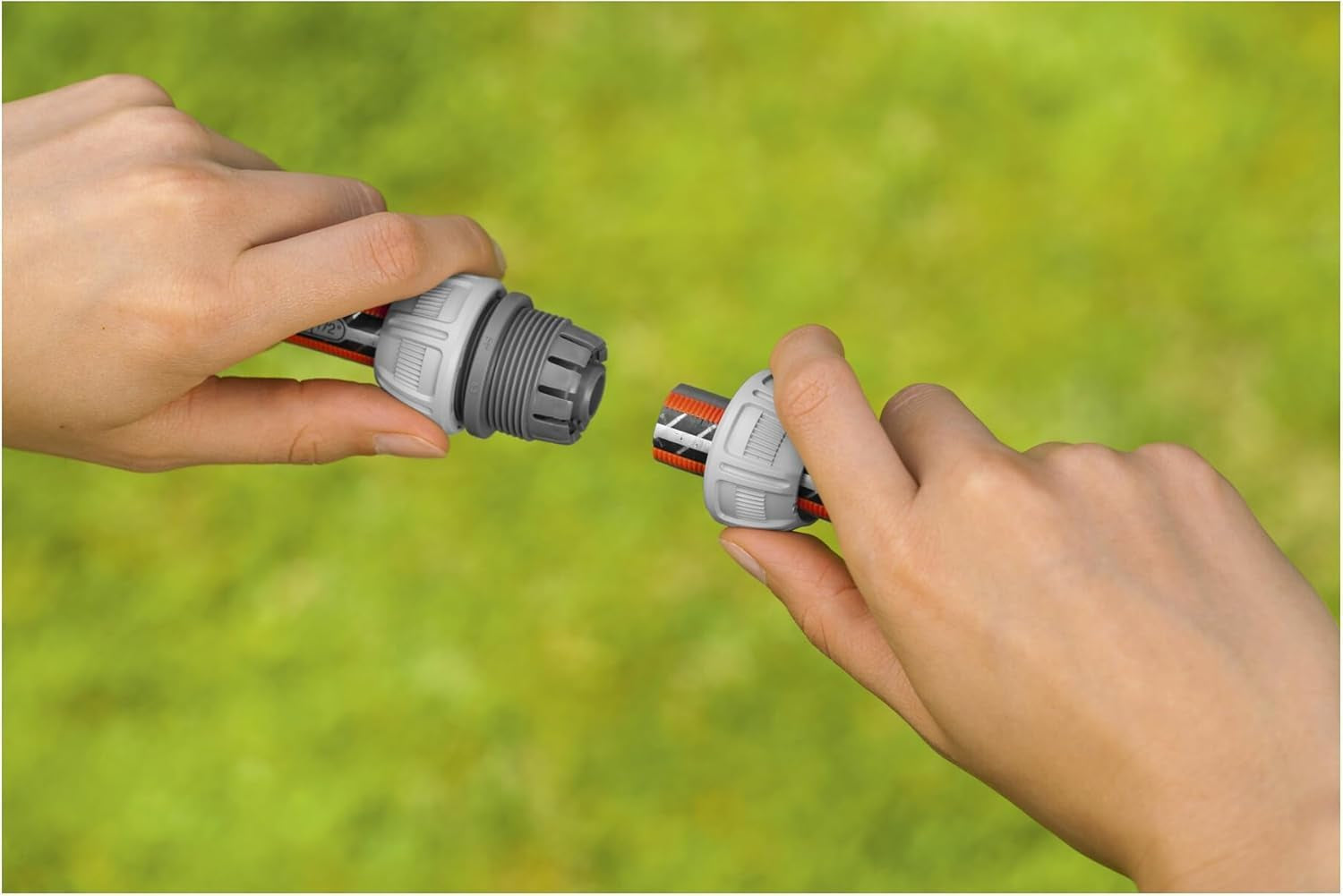 Réparateur Gardena 13 mm (1/2 pouce) et 15 mm (5/8 pouce) : Réparation de tuyau rapide et facile sans outil, Power Grip, force de serrage élevée, dans une boîte (18232-20)