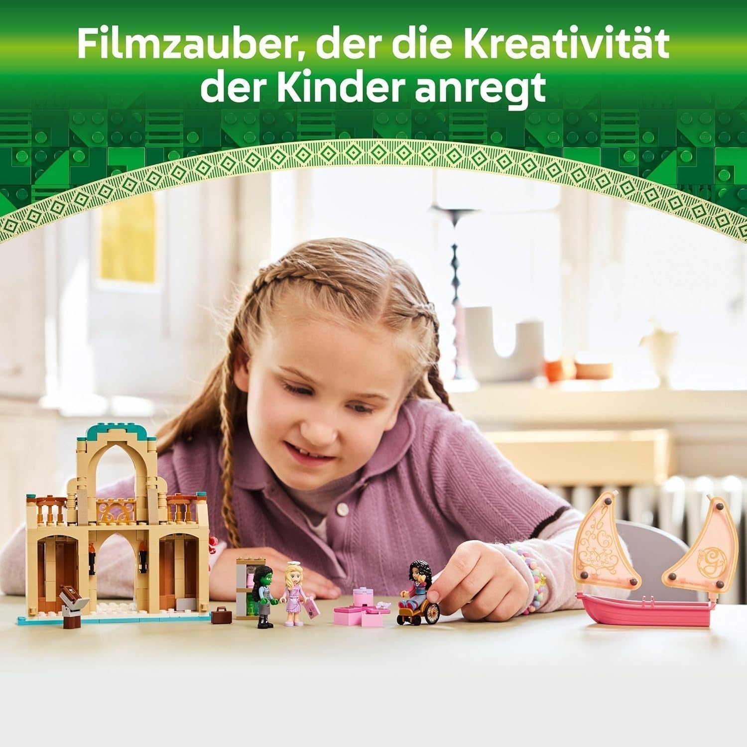 LEGO Wicked Glinda, Elphaba et Nessarose à l'université de Shiz Bateau à voile et bateau jouet à 3 figurines Cadeau pour filles et garçons à partir de 7 ans Amateurs de maisons de poupées 75681 Jeux de construction Besuche den LEGO-Store
