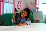 Mattel Wicked Elphaba Poupée mannequin et accessoires avec peau verte, cheveux tressés noirs, diverses poses possibles et apparence de robe de bal extensible, HXT62, [Multicolore] Naty Shop Dolls