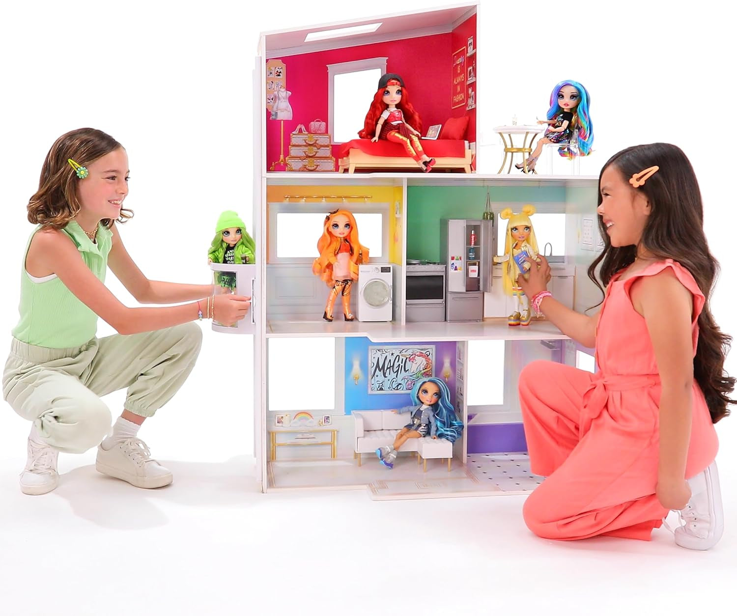 Rainbow High Townhouse - Maison de vacances à 3 étages avec 5 chambres et terrasse - Maison complète avec ascenseur fonctionnel et accessoires - Jeux pour enfants de 4 à 12 ans et plus