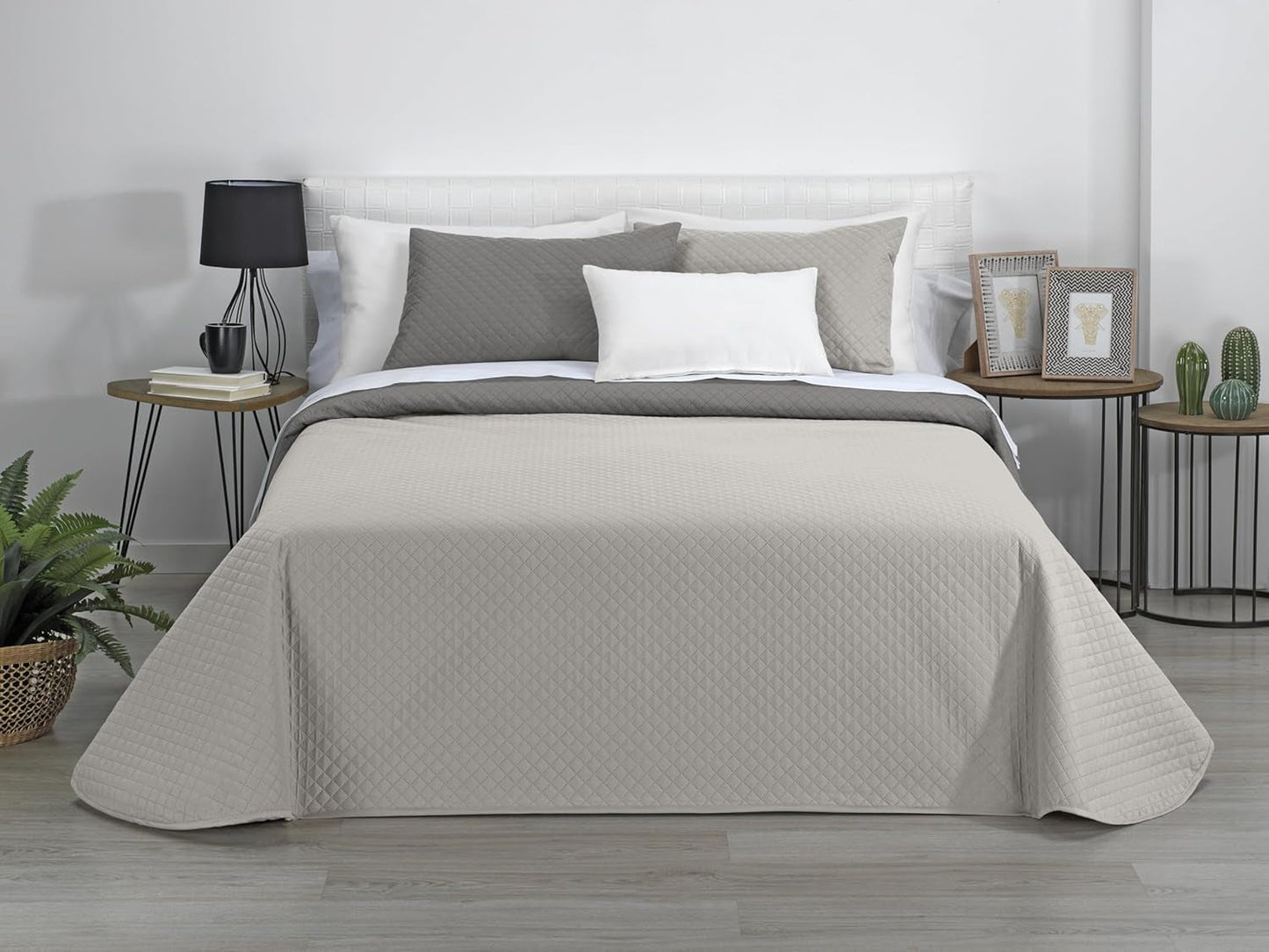 AVA | Courtepointe boutique réversible | Pour toutes les saisons | Couleur – Beige/Taupe | Pour lit 140/150/160 cm. lit. (250 X 270 Cm. Ancho X Alto) | Couette matelassée Couettes et couettes Naty Shop