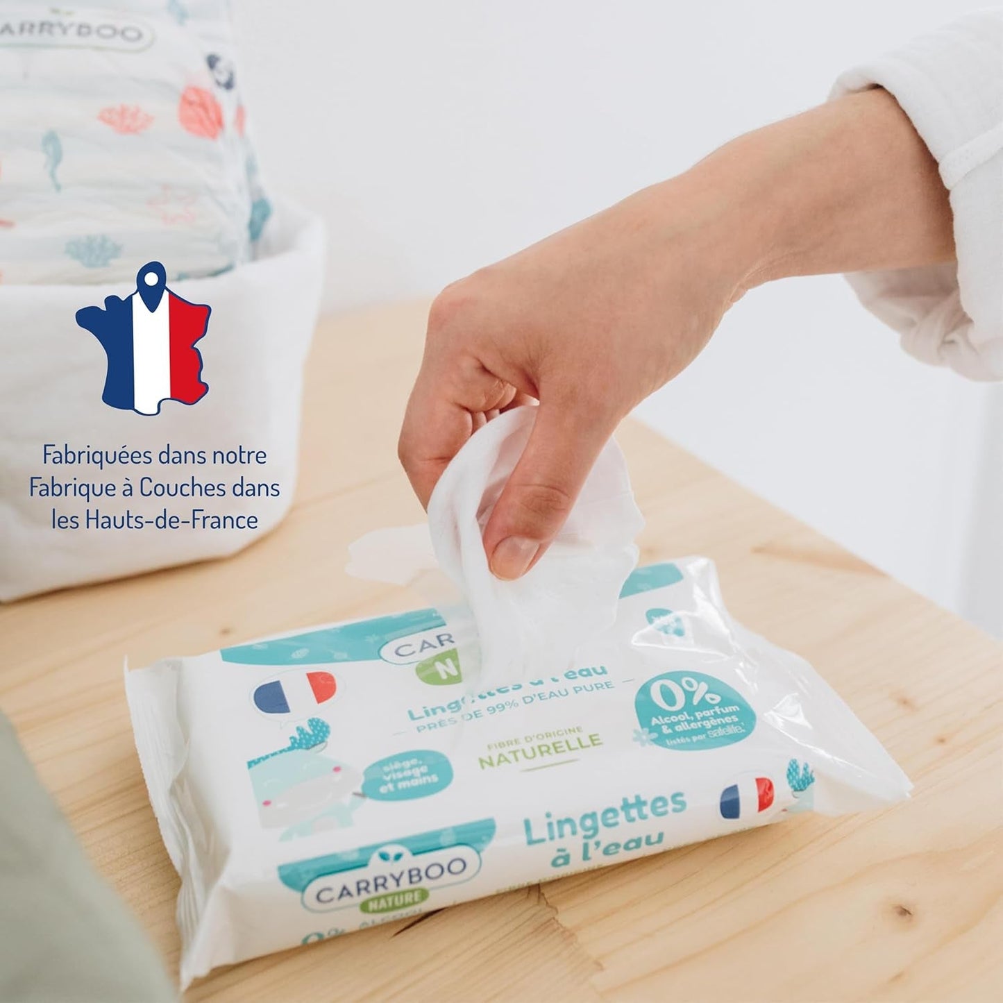 Lingettes humides bébé à l'eau - sans parfum ni allergène - 9 pièces - peaux normales et sensibles - nettoie et apaise - fibres 100% naturelles - fabriquées en France - 522 lingettes