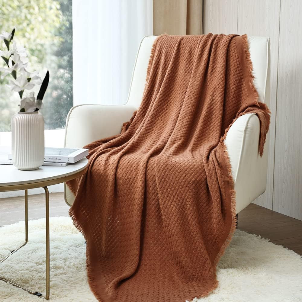 CREVENT Couverture tricotée rouille pour canapé, chaise, lit, décoration d'intérieur, douce, chaude, confortable, légère, printemps, été, automne (127,8 x 152,4 cm caramel/marron/orange brûlé) CREVENT Caramel Waffle Lits et couvertures