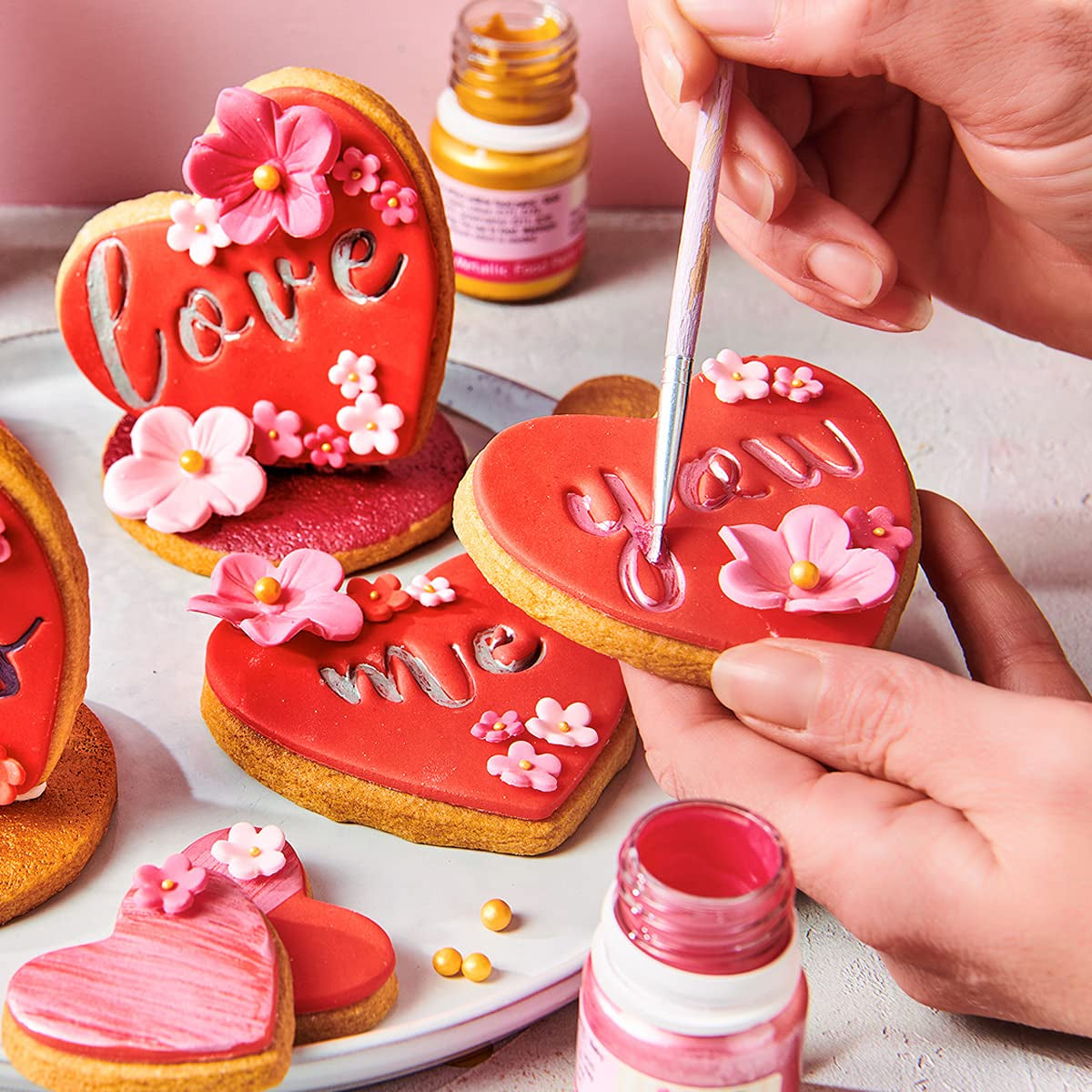 Peinture alimentaire métallisée Funcakes, couleur cuivre : Créez des effets métalliques sur le fondant, la pâte d'amande, le glaçage royal et les biscuits. Colorant alimentaire 100% comestible, Halal, convient aux végétariens et végétaliens. 30 ml.
