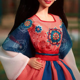 BARBIE Lunar New Year Puppe - Sammelfigur mit traditionaler Hanfu-Robe und chinesischen Drucken, inspiré des Dunhuang-Höhlenmalereien, y compris Puppenständer et Echtheitszertifikat, HJX35