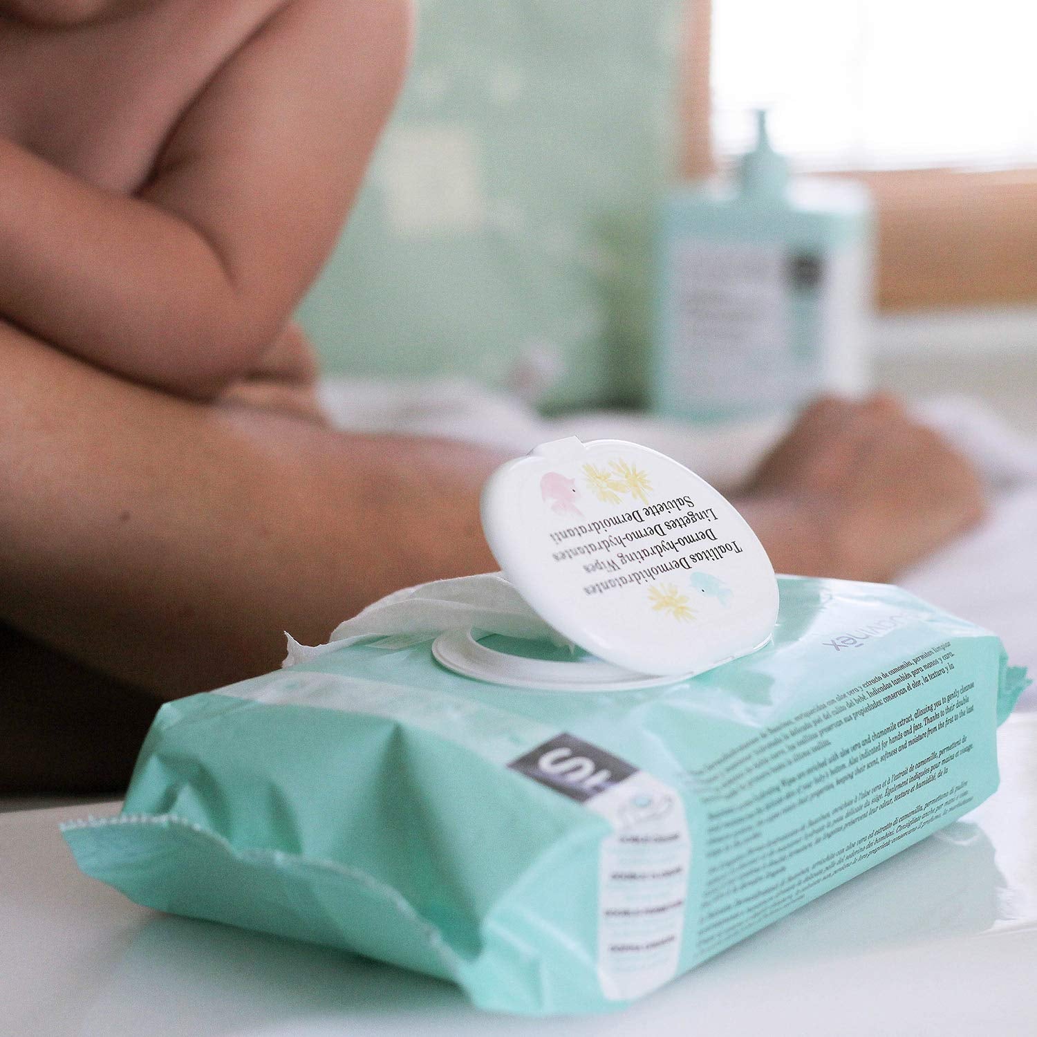 Suavinex Lingettes humides pour bébé 60 pièces adaptées aux peaux atopiques 96% ingrédients naturels