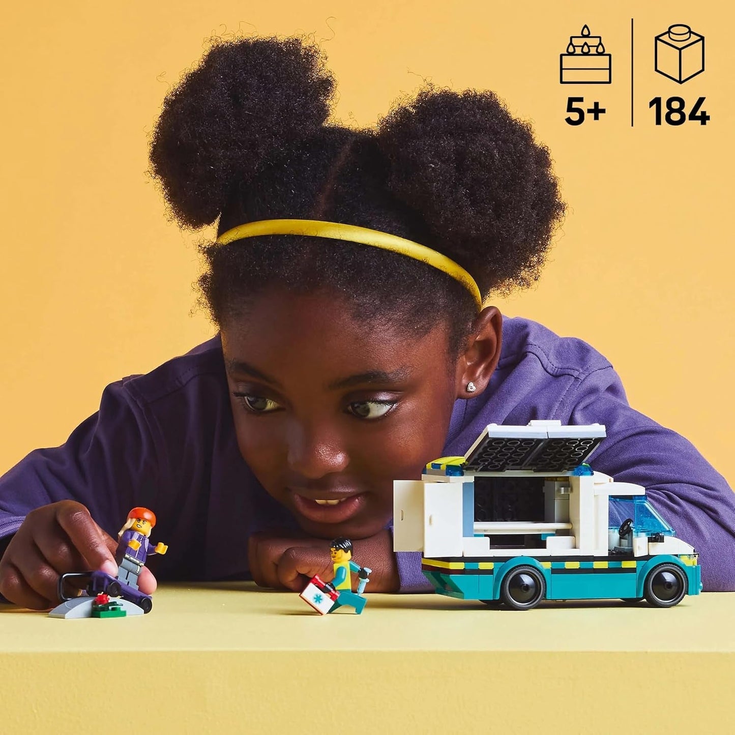 LEGO City Ambulance - jouet avec 2 figurines (skateur et pilote) - jouet éducatif pour garçons et filles à partir de 5 ans - idées cadeaux d'anniversaire et de vacances 60451 Jeux de construction Besuche den LEGO-Store