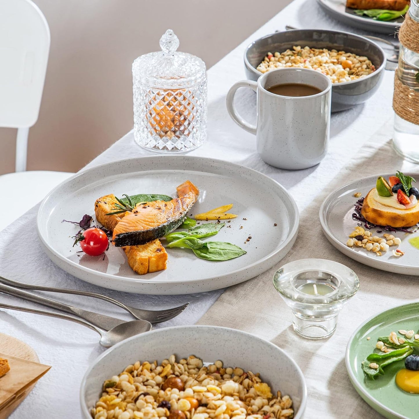 vancasso SESAM Serie Steingut Geschirrset für 12 Personen, 48 teiliges Kombiservice – Tafelservice mit Speisetellern, Desserttellern, Müslischalen und Kaffeetassen, Design scandinave