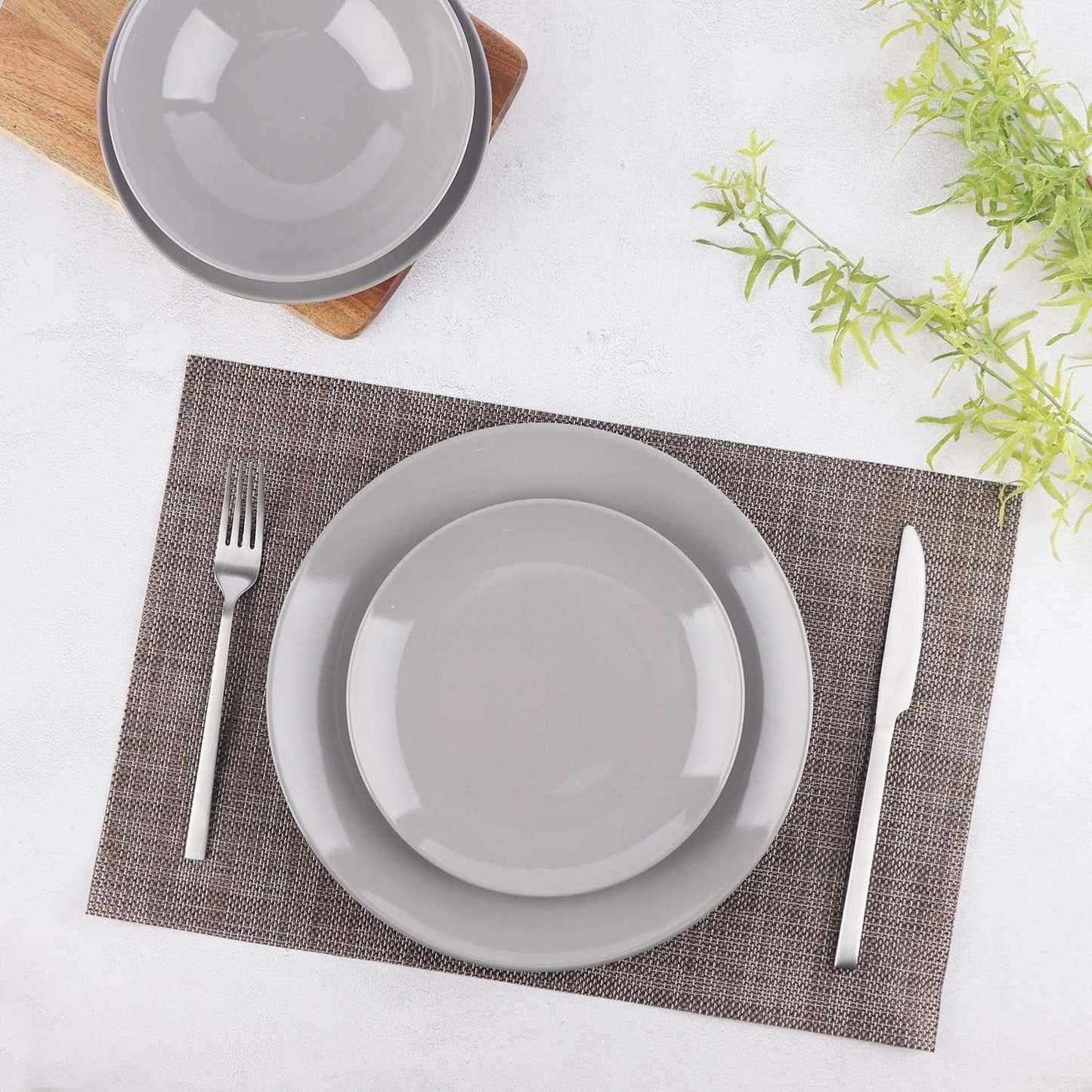 Amazon Basics Service de table en grès, 18 pièces, gris fumé, 6 services
