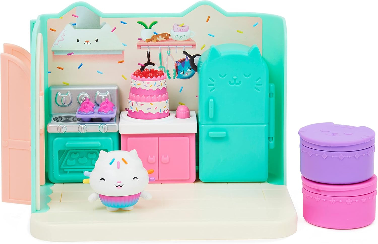 Gabby Dollhouse et Gabby Dollhouse Deluxe Room Sweet Dreams Oreiller de chambre à coucher en forme de chat moelleux et 3 accessoires 3 meubles et 2 boîtes surprises Convient aux enfants de 3 ans et plus