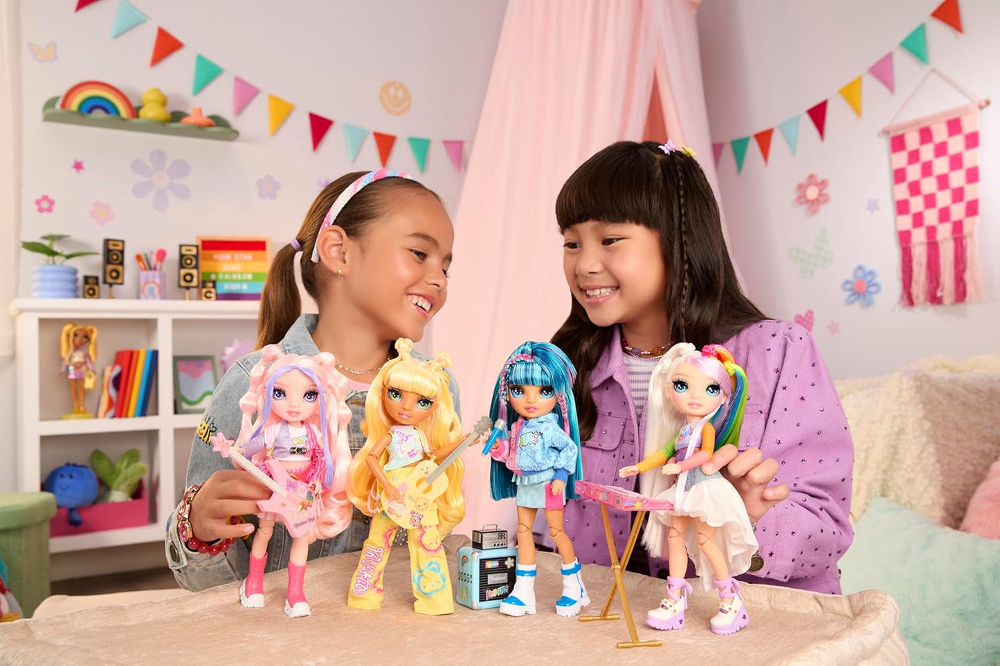 Rainbow High Junior High Rock Band - Amaya, Rainbow Colors - Poupée mannequin de 23 cm avec clavier, personnalisable avec des autocollants, jouet articulé et mignon pour enfants à partir de 4 ans