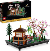Lego Icons Garden Of Silence - Ensemble de jardin botanique zen pour adultes avec fleur de lotus - Décoration de bureau d'inspiration japonaise personnalisable - Cadeau pour femmes et hommes 10315 Jeux de construction Besuche den LEGO-Store Garden