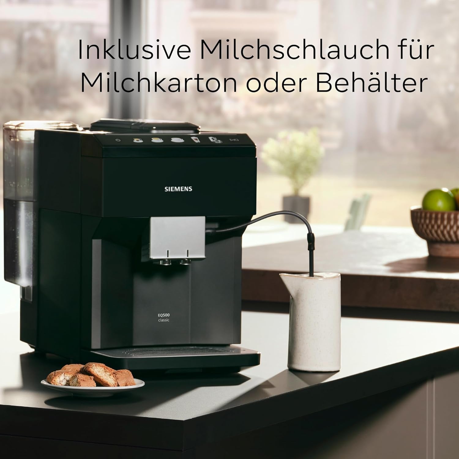 Machine à expresso automatique classique Siemens EQ500, écran couleur TFT, 5 types de café et de lait, fonction double tasse, nettoyage facile, unité de percolation amovible, avec tuyau à lait, noir, TP511E19