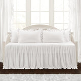 Lush Decor Parure de lit 3 pièces avec jupe à volants et détails de volants élégants et charmants - Style intemporel et design classique - Doux et léger - King size - Lits et couettes Lush Decor - Blanc (lit double)