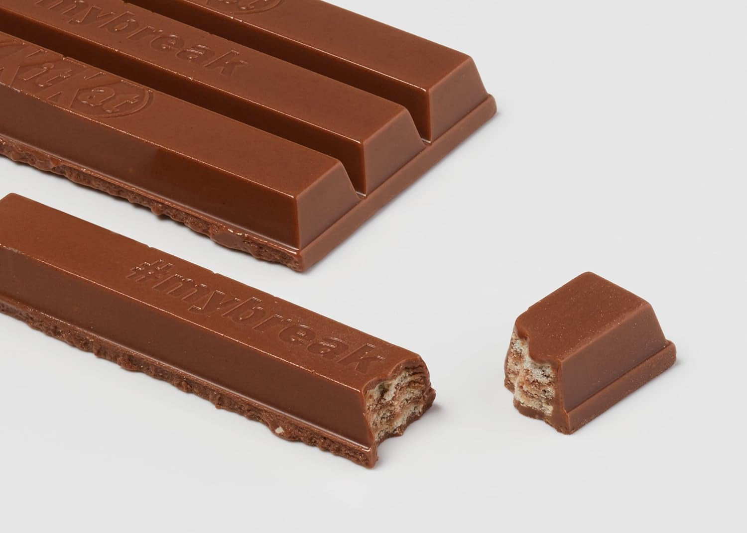 Barres de chocolat Nestlé Classic, barres de gaufrettes croustillantes au chocolat au lait, paquet de 48 (24 x 41,5 g)