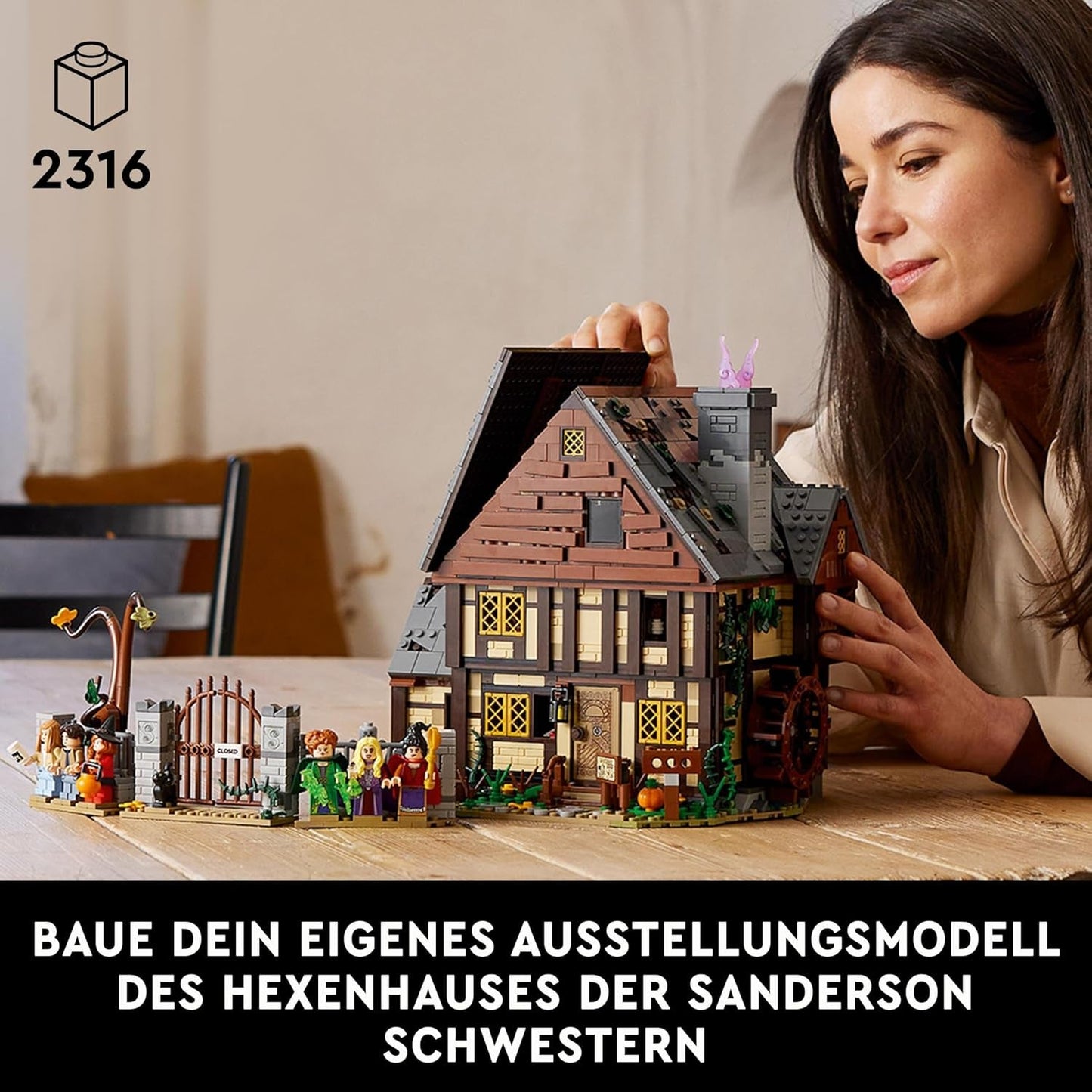LEGO Ideas Hocus Pocus : La maison de sorcière des sœurs Sanderson, kit de collection pour adultes avec maison, 6 figurines et accessoires, femme et homme 21341 Ensembles de construction Besuche den LEGO-Store