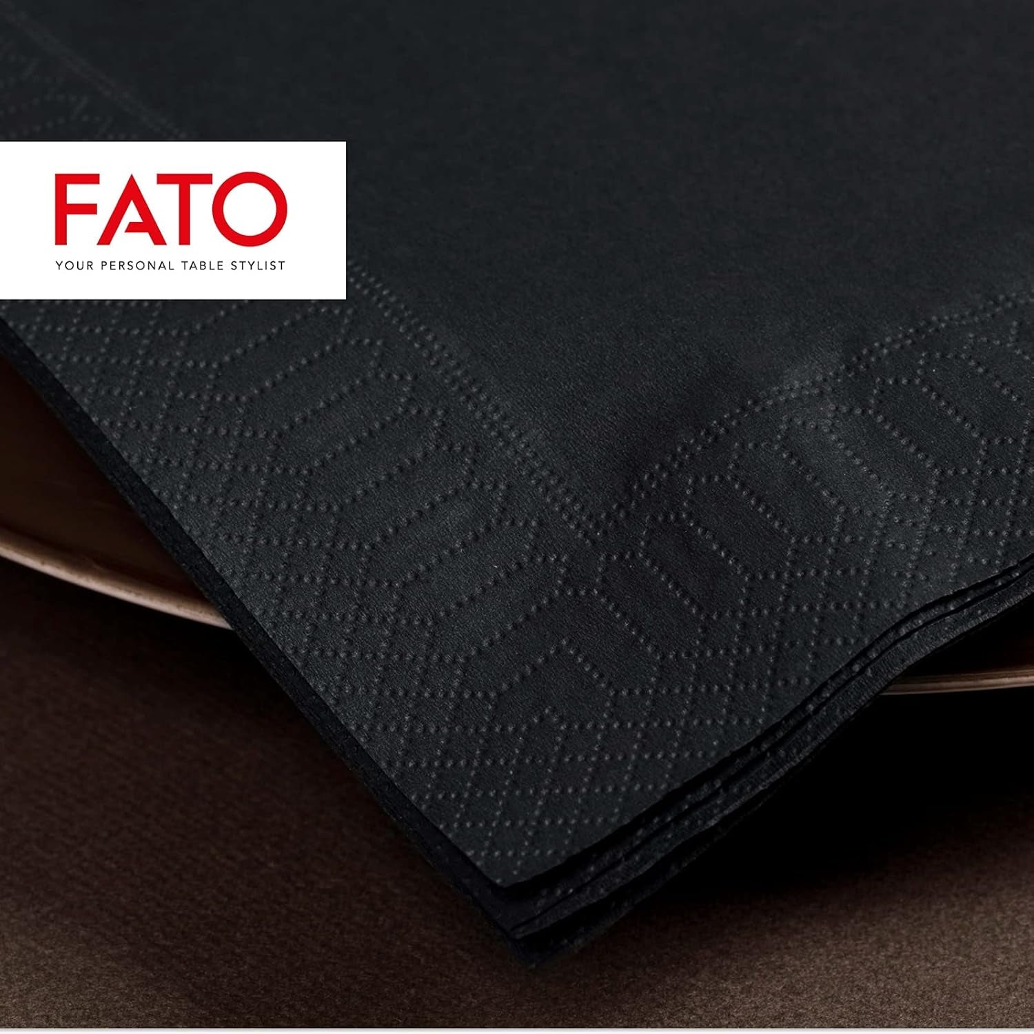 - Serviettes en papier jetables, idéales pour l'apéritif et les cocktails, paquet de 100 serviettes, format 24X24, 4 plis, 2 épaisseurs, coloris noir, papier 100% pure cellulose, certifié Fsc