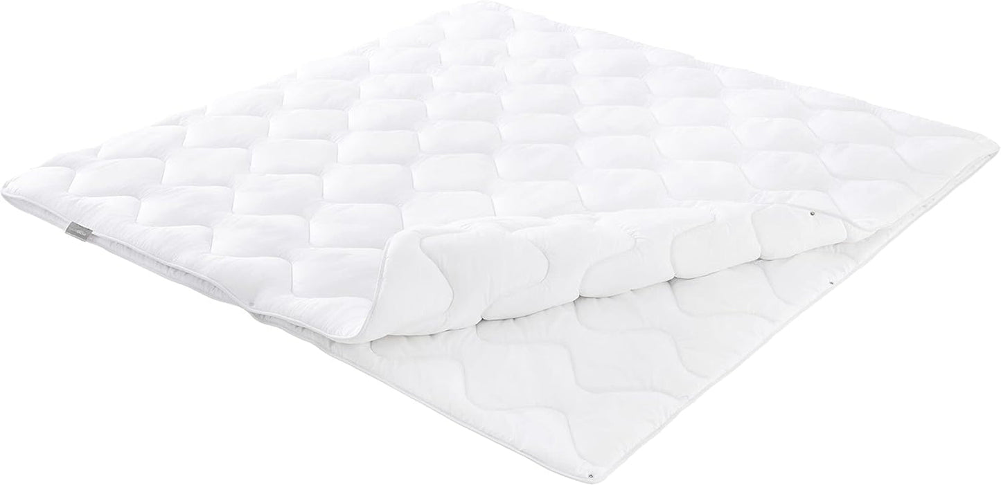 Couverture Traumnacht basic 4 saisons, Pour chaque saison, Avec housse en microfibre douce et confortable en 135 X 200 Cm, Blanc, Certifiée Oeko Tex, Développée en Allemagne Couettes et couettes Naty Shop 4 saisons 135 X 200 Cm