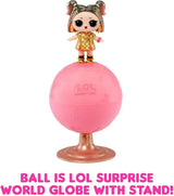 Mdr Surprise ! World Travel Tots - Poupée mannequin avec 8 surprises - Message secret, mode, accessoires et plus - Assortiment aléatoire à collectionner - Cadeau pour les enfants de 4 ans et plus