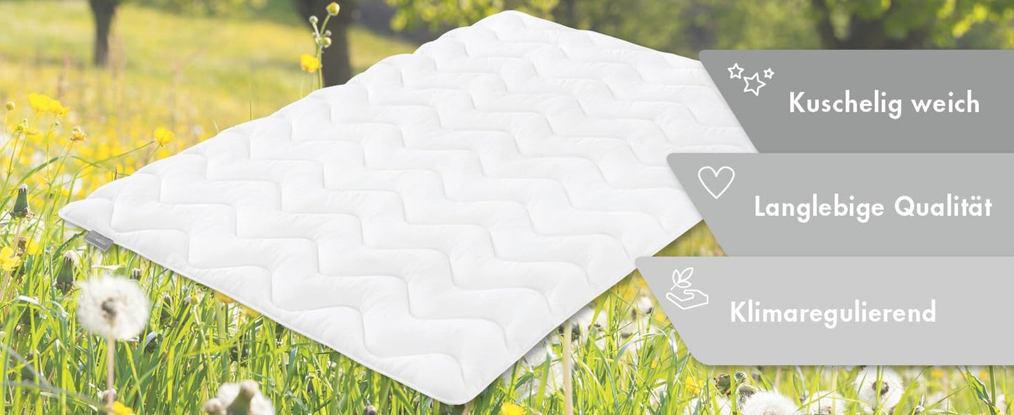 Couette d'été légère Traumnacht 155X220 Cm, couette anti-allergique, spécialement pour l'été, avec housse en microfibre douce et confortable, certifiée Oeko Tex, produite selon la norme de qualité allemande Couettes et couettes Naty Shop
