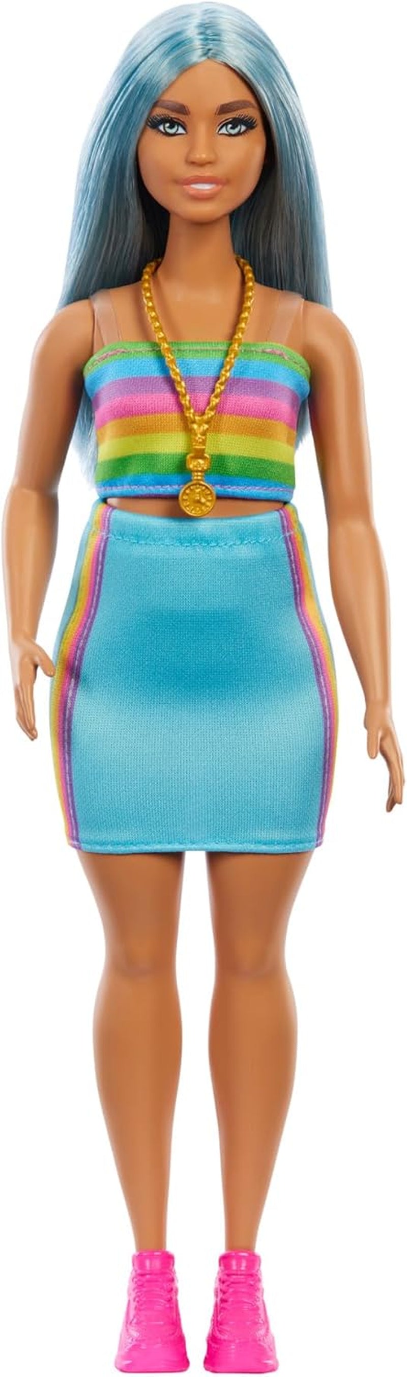 Poupée Barbie Fashionistas no. 218 avec de longs cheveux bleus, un haut arc-en-ciel et une jupe turquoise, poupée de mode à collectionner pour le 65e anniversaire, HRH16 Naty Shop Dolls
