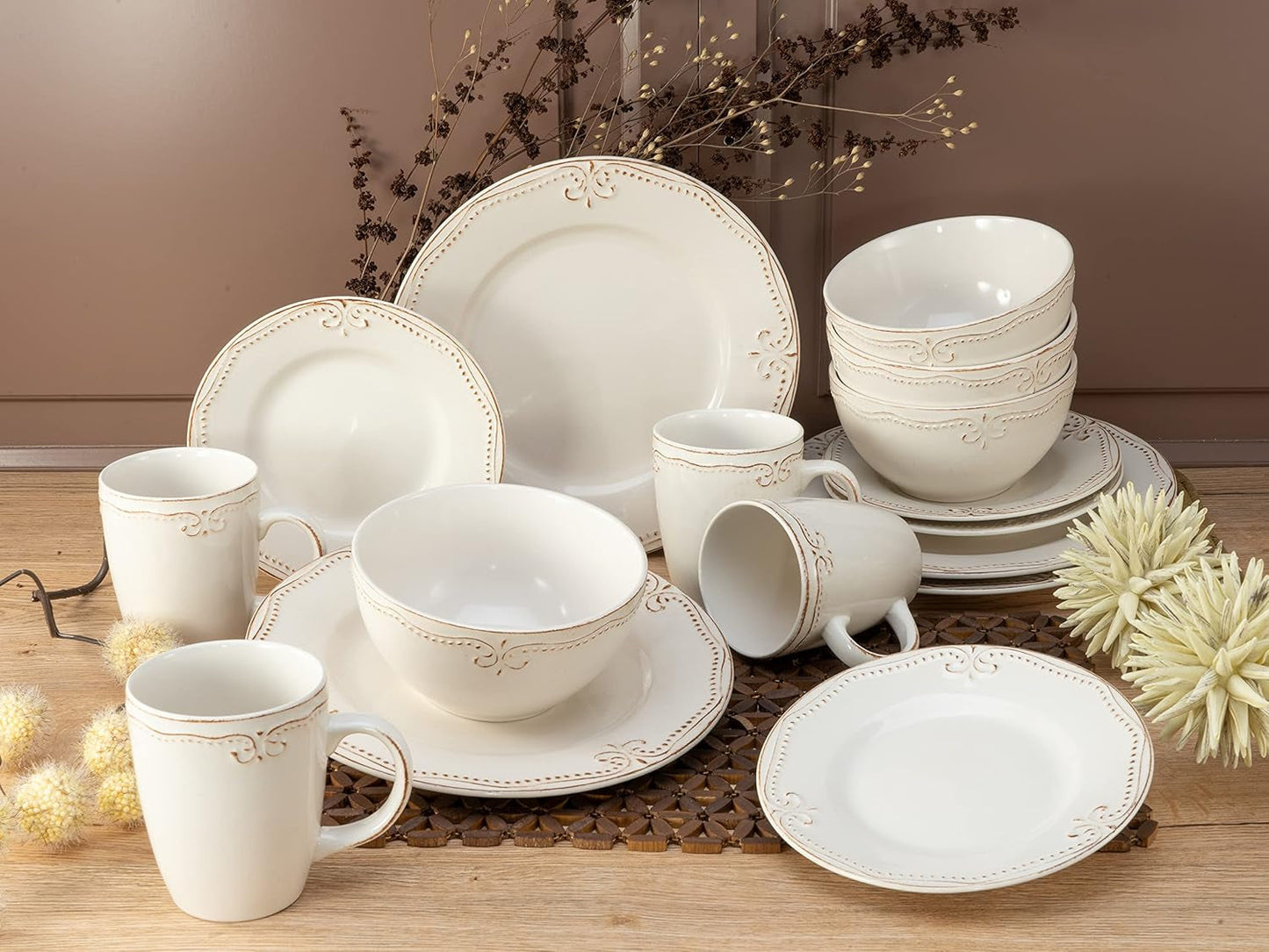 CreaTable, 23601, Série Romantic Vintage, Service de table 16 pièces pour 4 personnes, Service combiné en porcelaine, Passe au lave-vaisselle et au micro-ondes, Fabrication de qualité