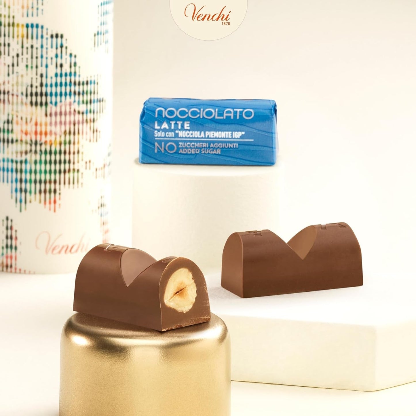 Venchi - Tablettes de chocolat au lait et noisettes - 70% sucre - Pralines aux noisettes entières du Piémont IGP, 1 kg - Sans gluten