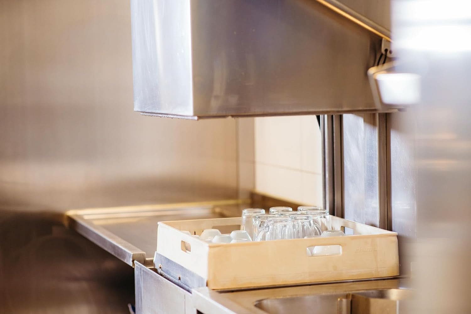 Sun Professionnel, liquide vaisselle manuel - Dégraissant très efficace, au parfum frais d'agrumes, 10 litres Détergents de Cuisine Naty Shop