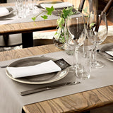 Serviettes de table Tork Linstyle blanches, pliées en 1/4, 19,5 × 19,5 cm, 14 × 50 serviettes, 509410