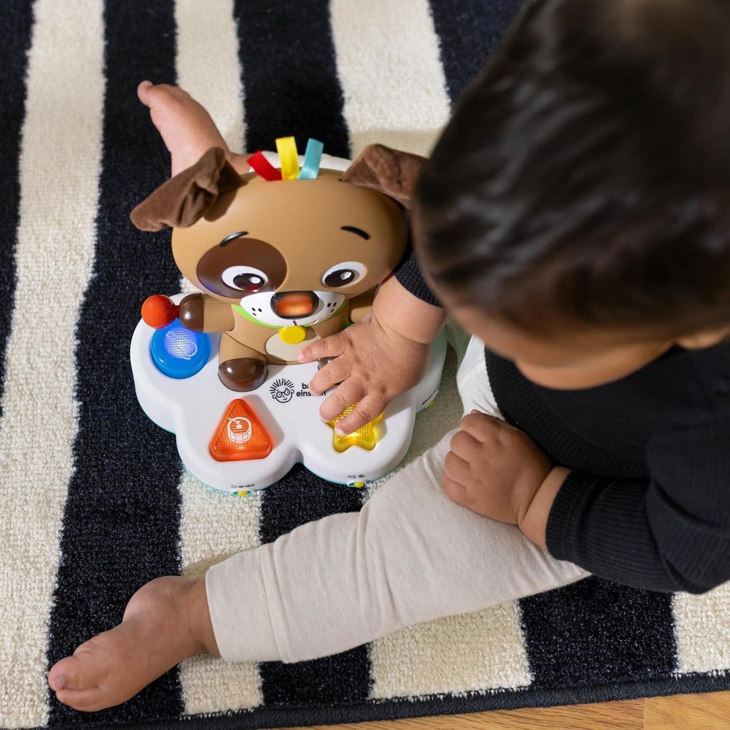 Baby Einstein, Drum & Learn Dean Jouet d'apprentissage musical - Jouet multisensoriel pour bébé, 2 modes de jeu, couleurs, formes et instruments, plus de 50 sons, à partir de 6 mois Jouets pour bébés Naty Shop