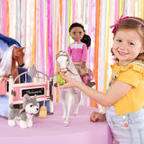 Glitter Girls - Sarinia - Poupée Mannequin Articulée 36 cm - Cheveux Raides Marron et Yeux Marron - Tunique Rayée et Bottes à Paillettes - 3 Ans +
