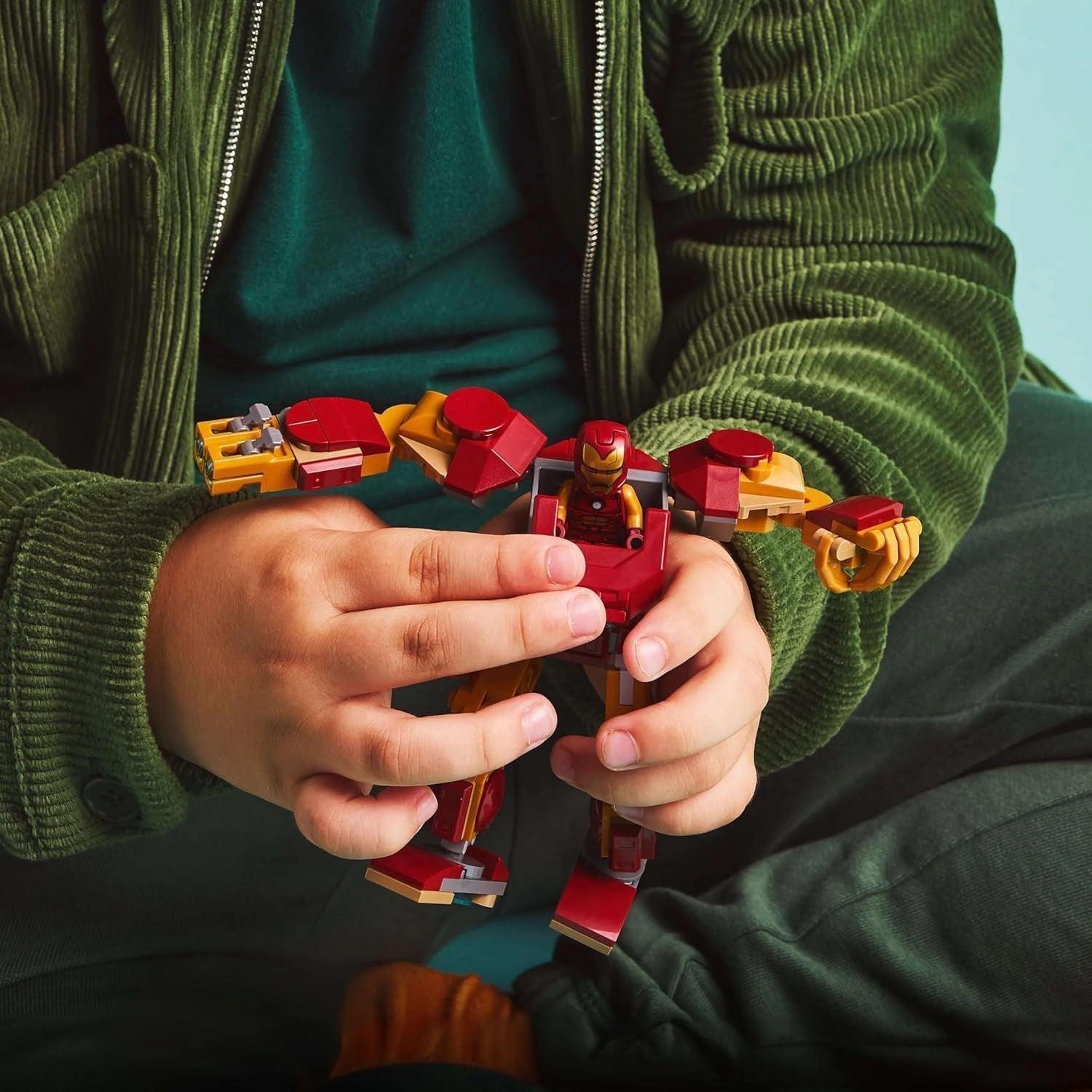 LEGO Marvel Iron Man Mech contre. Ultron - Jouet de super-héros avec 2 figurines - Figurine avec bras, jambes et doigts mobiles - Cadeau pour garçons et filles à partir de 6 ans 76307 Besuche den LEGO-Store Building Sets