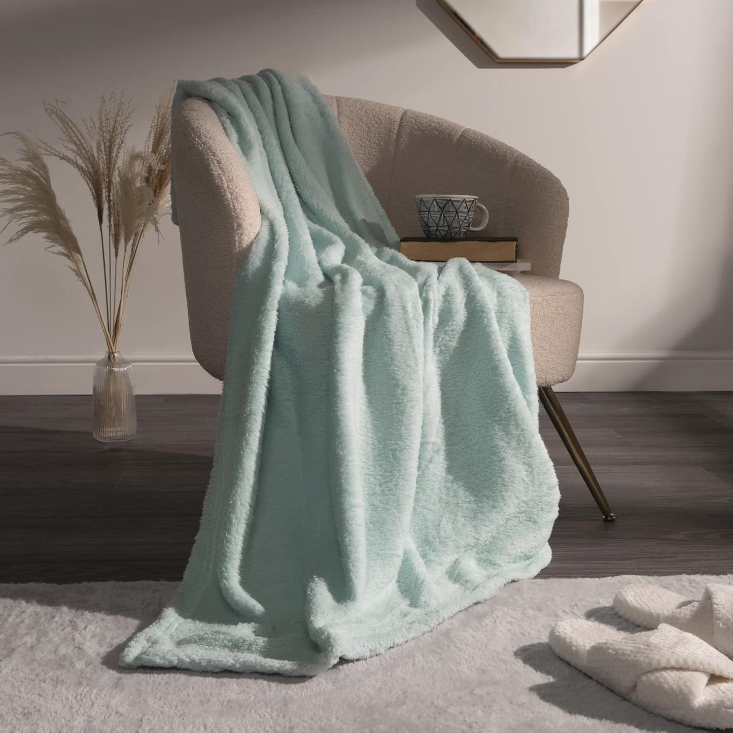 Brentford's Teddy Couverture polaire grande couverture de lit en peluche super douce et chaude pour canapé-lit noir - 150 x 200 cm Lits et couvertures Besuche den Brentfords-Store Oeuf de canard 125 x 150 cm