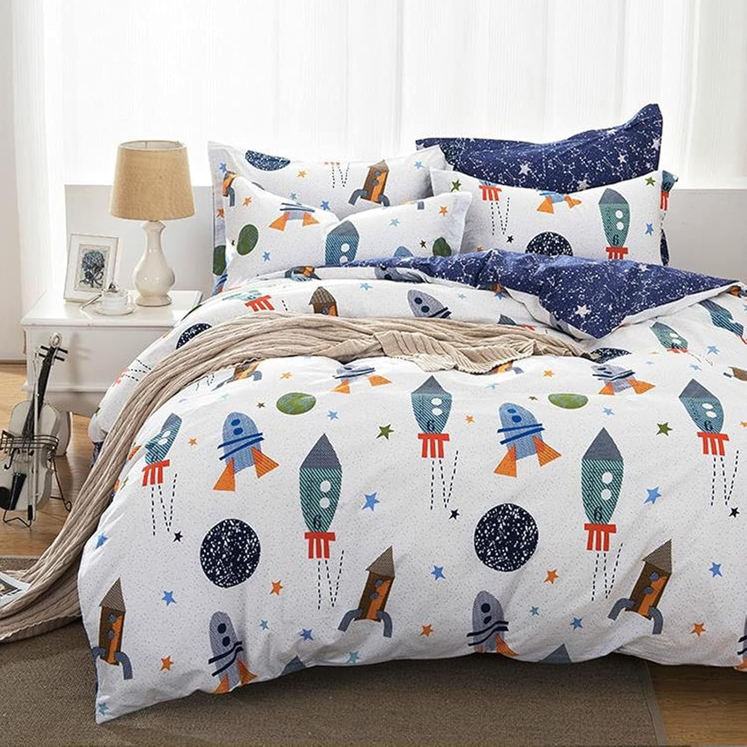 Linge de lit enfant, fusées et planètes, design réversible, coton Linge de lit - enfant Naty Shop 135X200Cm + 80X80Cm
