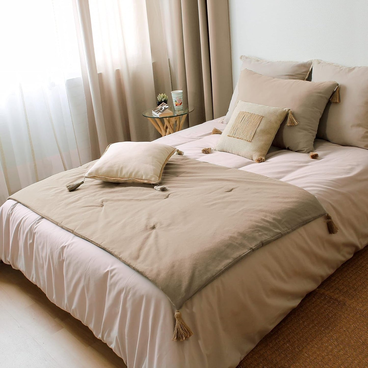 Couverture Enjoy Home, beige, naturel, avec 4 pompons en jute, 90 x 190 cm, 100% coton, certifiée Oeko-Tex, collection Panama Naty Shop Couvertures et couettes