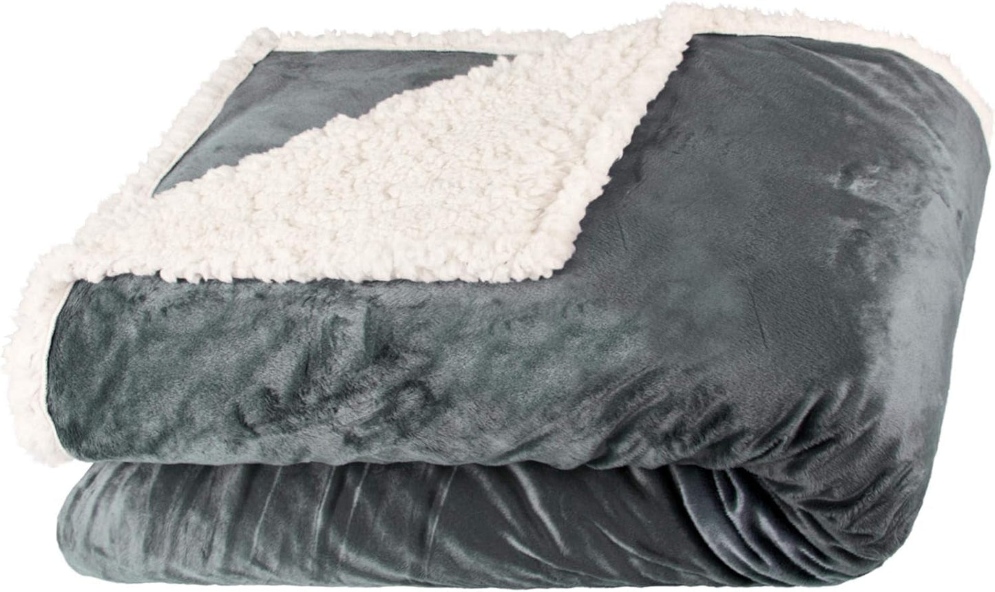 Aqua-Textil Couverture câline moelleuse 150 X 200 Cm Gris Blanc Mélange Peluche TV Couverture Couvre-lit Sherpa Polaire Oeko-Tex Ottawa Lits et Couvertures Besuche den aqua-textil-Store Gris Blanc Nicki Couverture Confortable 150 X 200 Cm