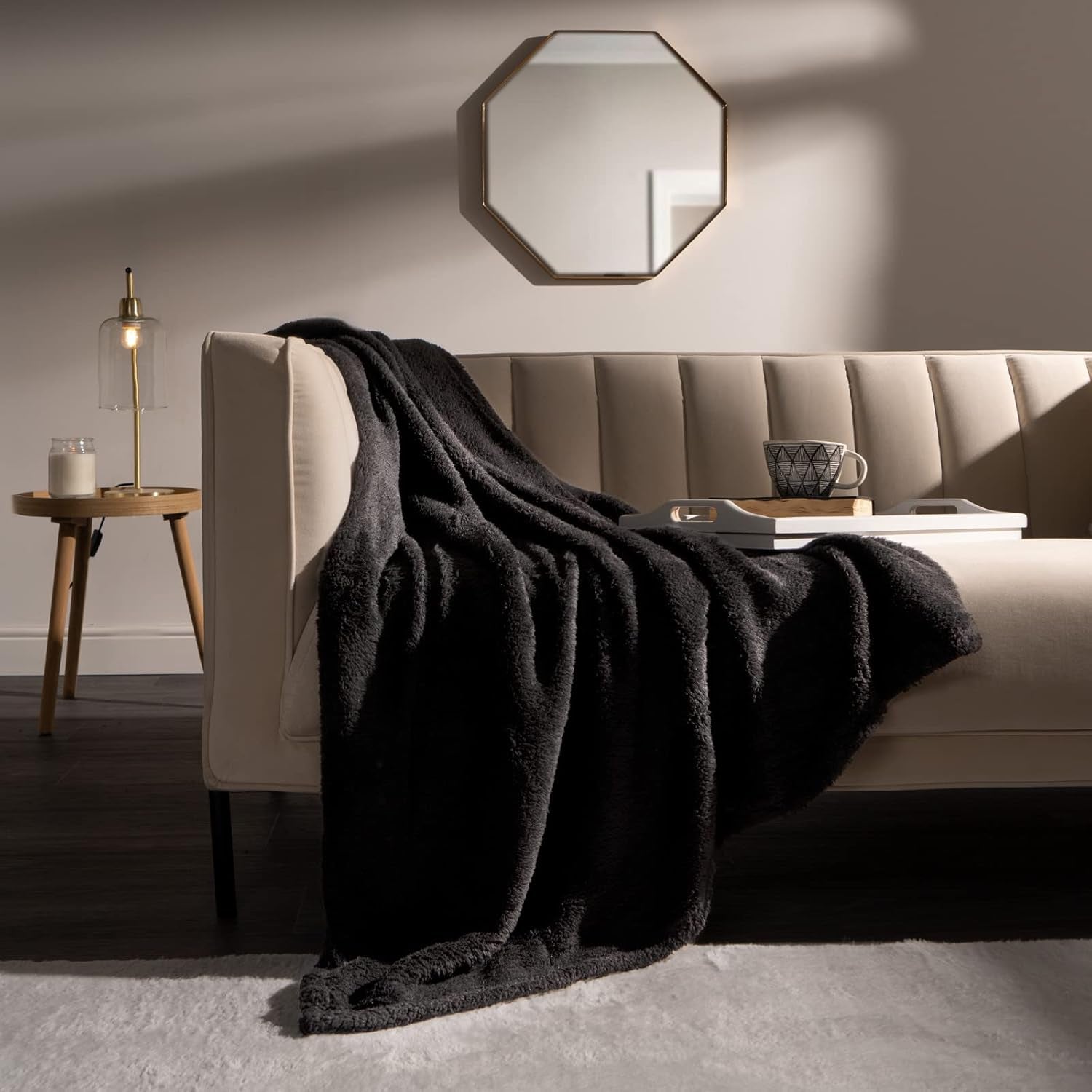 Brentford's Teddy Couverture polaire grande couverture de lit en peluche super douce et chaude pour canapé-lit noir - 150 x 200 cm Lits et couvertures Besuche den Brentfords-Store