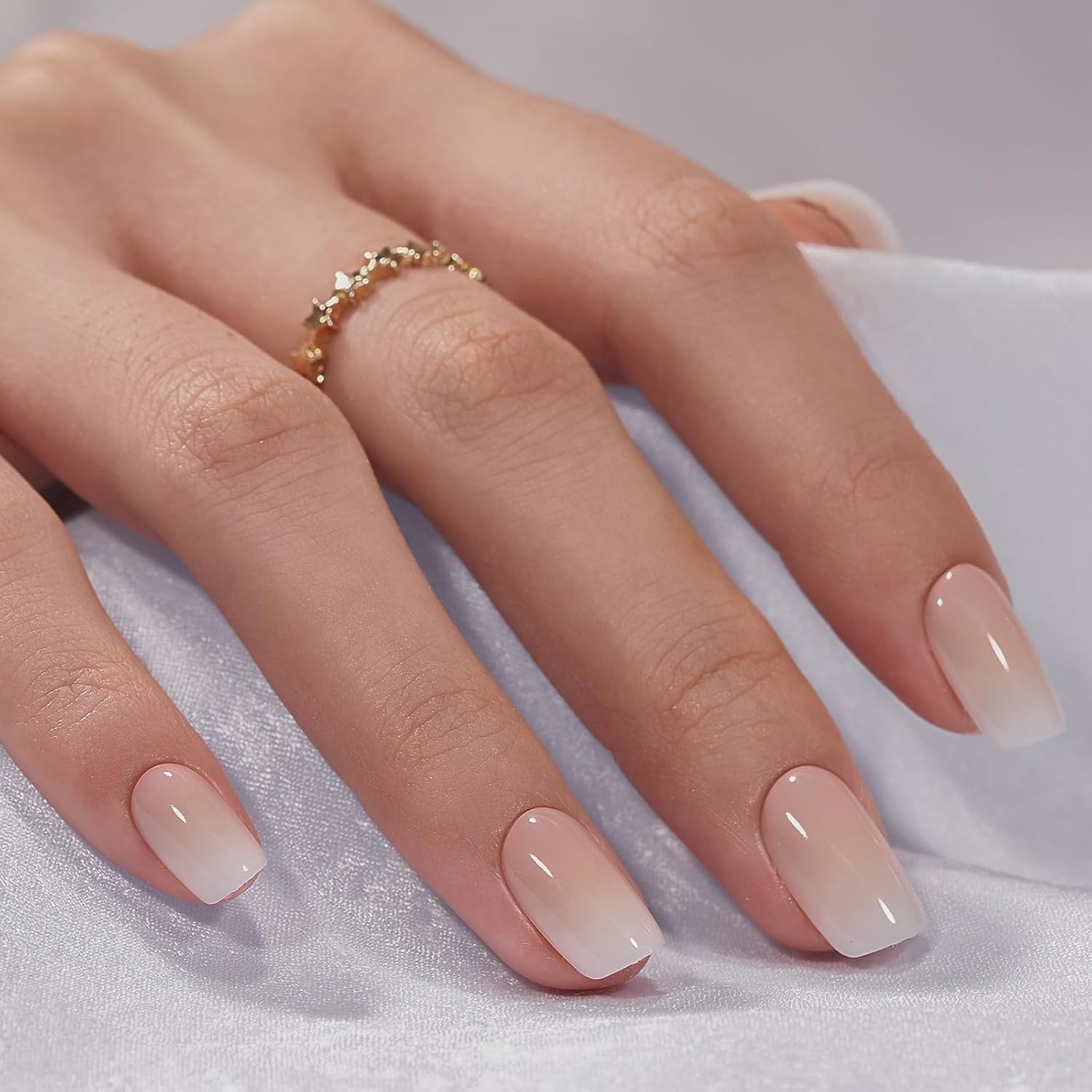 Btartbox Faux Ongles Carrés Courts Baby Boomer Colle Sur Blanc Dégradé Rose Faux Ongles Ongles Artificiels Courts avec Colle À Ongles 30 Pièces Faux Ongles Carrés