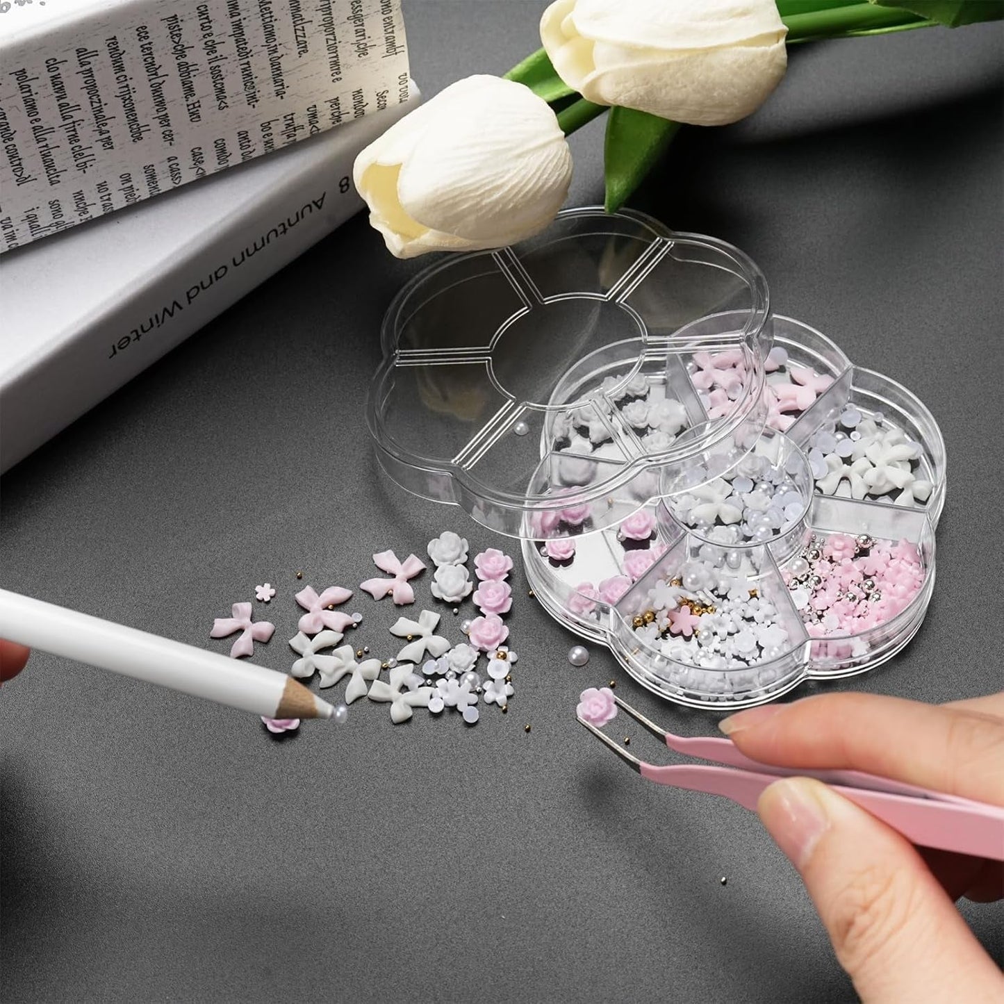 Charmes d'ongles 3D, Charms d'art d'ongle Schleifen, Blumen und Perlen, Charms de Nagel au Harz, Ensembles de décorations de ongles, Charms de bricolage Nägel, Nagelanhänger