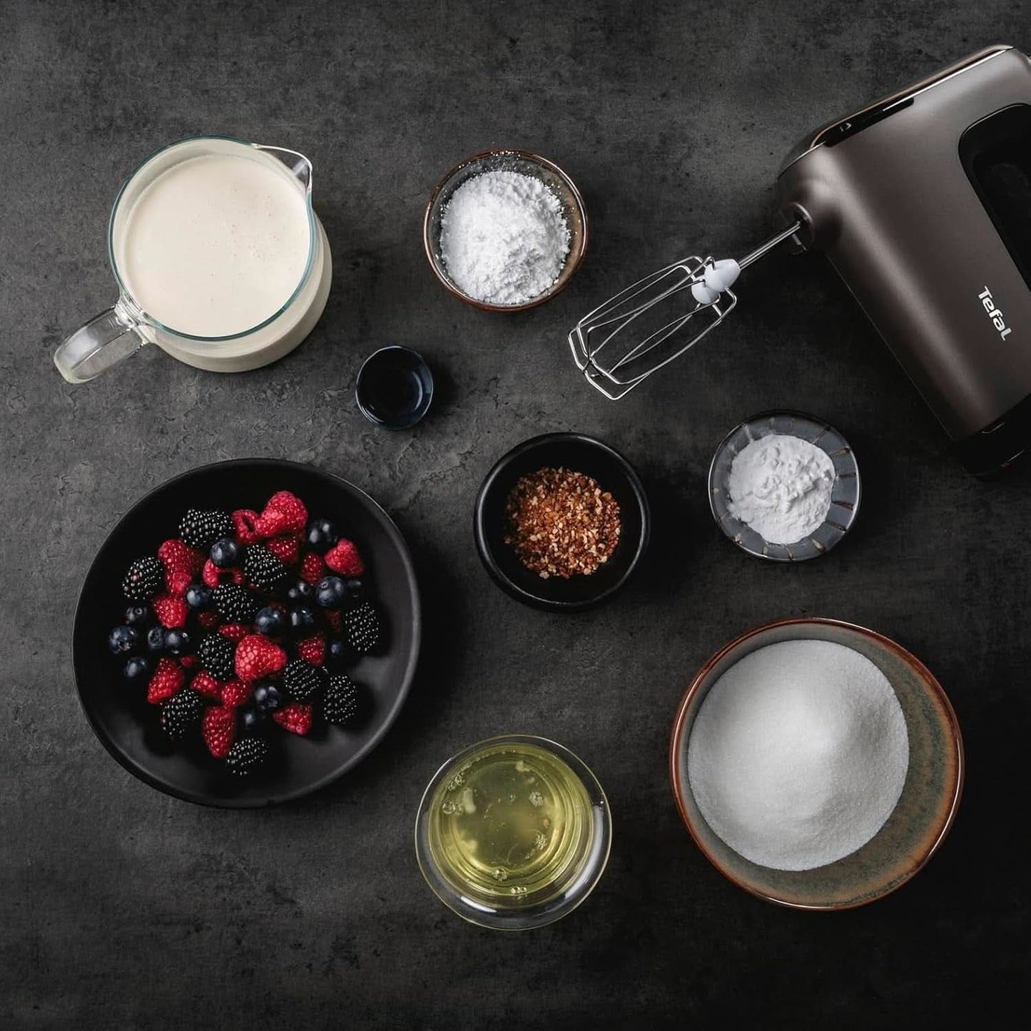 Tefal HT650E Power Mix Silence Batteur à main | 600 watts | Contrôleur de vitesse variable | Fonction Turbo et Auswurf | Moteur de loisirs extrêmes | Incl. 2 Rührbesen et 2 Knethaken | Cuisine de blé Naty Shop
