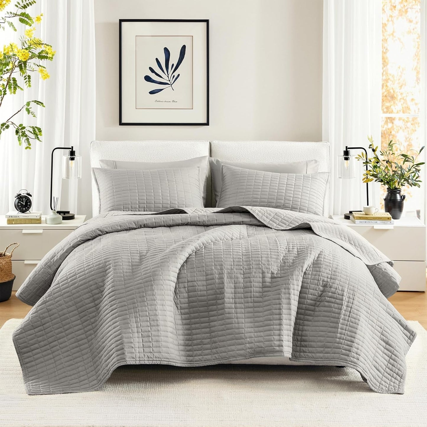 Comfort Spaces Kienna Parure de lit de luxe à double couture - Couverture d'été légère et douce toute l'année - Taies d'oreiller assorties - Couverture blanche pour lits king size (264,2 x 228,6 cm) Naty Shop Couettes et couettes Gris King/Cal King (264,2 x 228,6 cm)