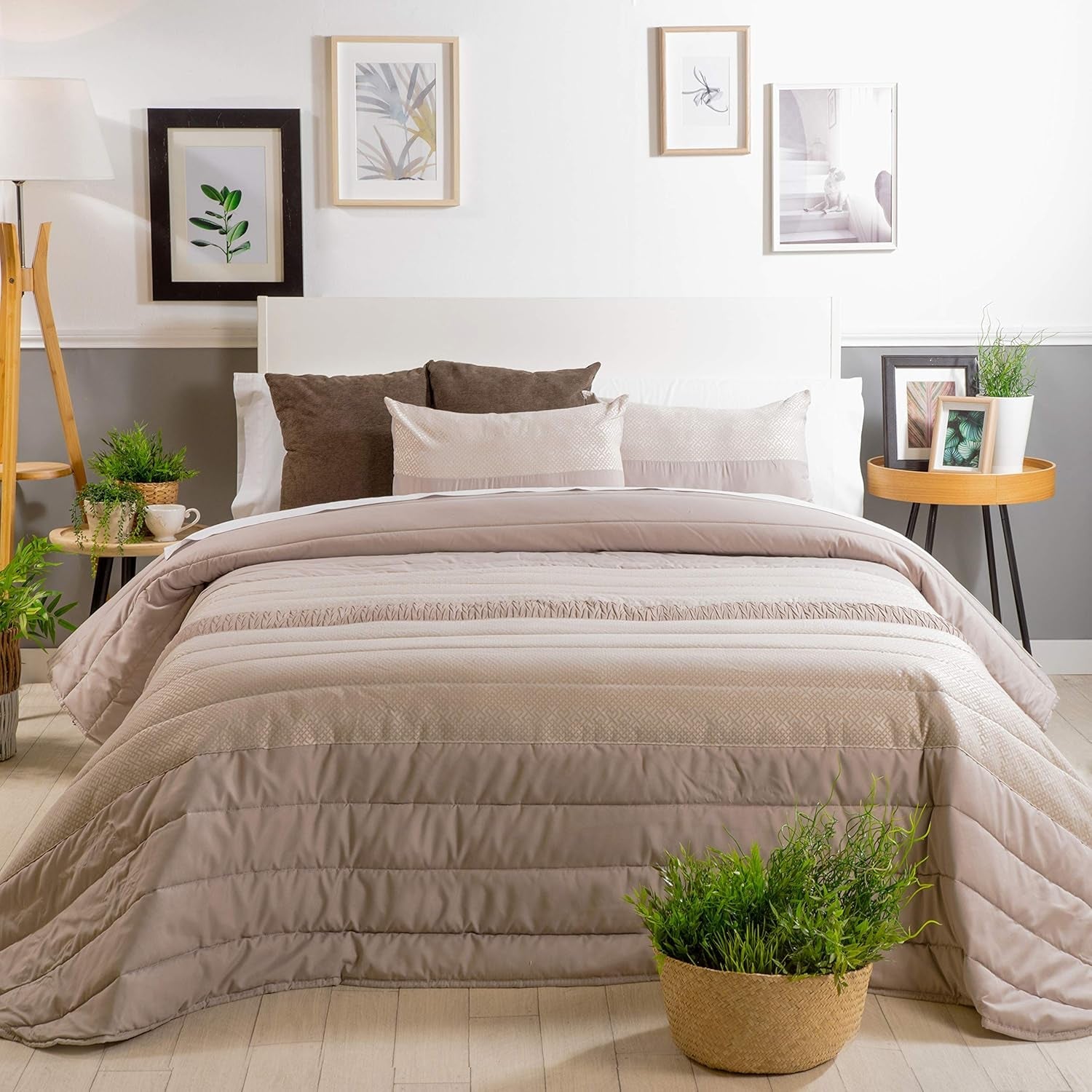 Couette Spring 3, crème, pour lit de 135 cm de large Couettes et couettes Naty Shop Couleur crème pour lit de 135 cm de large