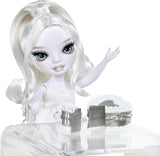 Rainbow High Shadow High Girl's Night Doll - Natasha Zima - Poupée mannequin de 28 cm dans les tons de gris, cheveux blancs et tenue argentée avec accessoires et peigne - Pour les collectionneurs et les enfants à partir de 6 ans