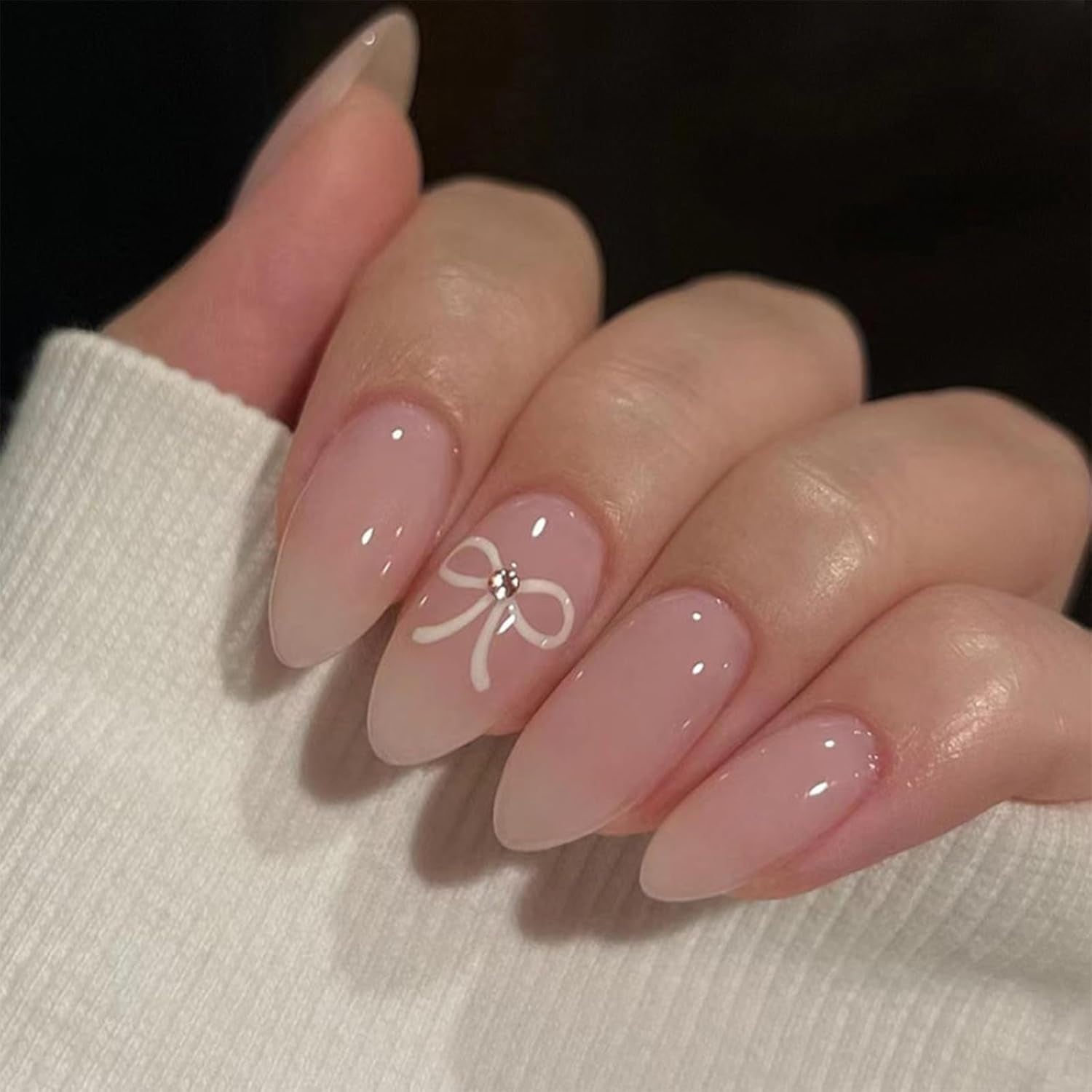 Faux ongles français à pression en amande blanche, 24 pièces, avec nœuds, perles, colle sur faux ongles, paillettes
