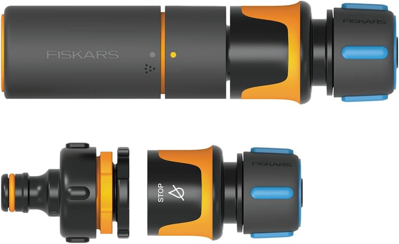 Fiskars Kit de tuyaux d'eau pour roue à eau avec 2 connecteurs de tuyau et connecteur de robinet, taille universelle, niveau de rigidité en torsion 4 (sur 5), 1,8 m, Ø1,3-1,5 cm (1/2-5/8"), noir/orange/bleu, 1057621