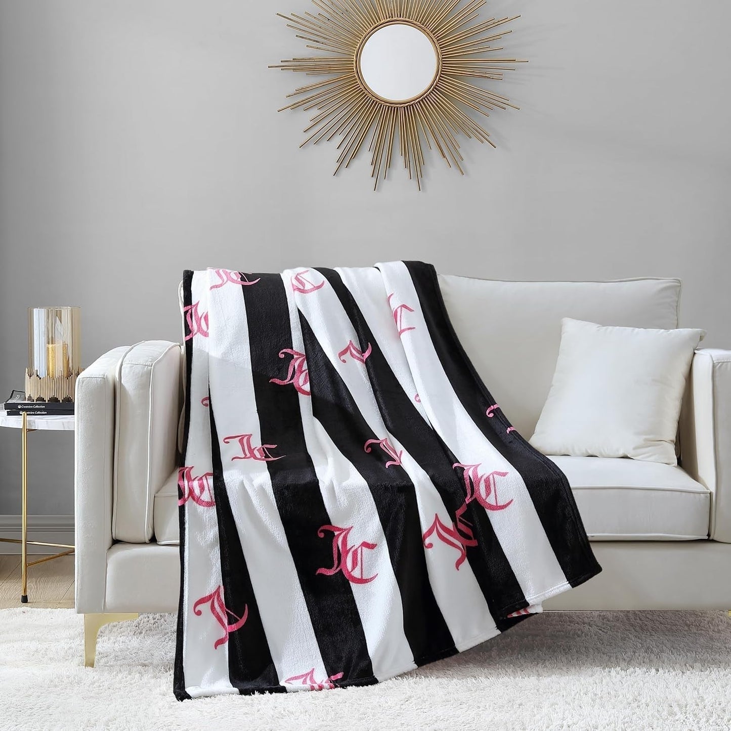 Juicy Couture Cabana Couverture en peluche, 127,7 x 178,8 cm, luxueuse couverture en peluche en microfibre pour un maximum de confort et de chaleur douillette Juicy Couture Lits et couvertures