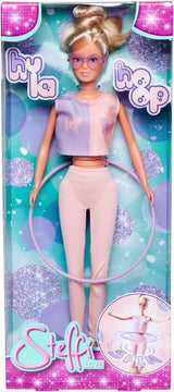 Simba 105733619 - Steffi Love Hula Hoop, Poupée jouet avec tenue de sport, Hula Hoop et fonction mécanique, 29 cm, à partir de 3 ans